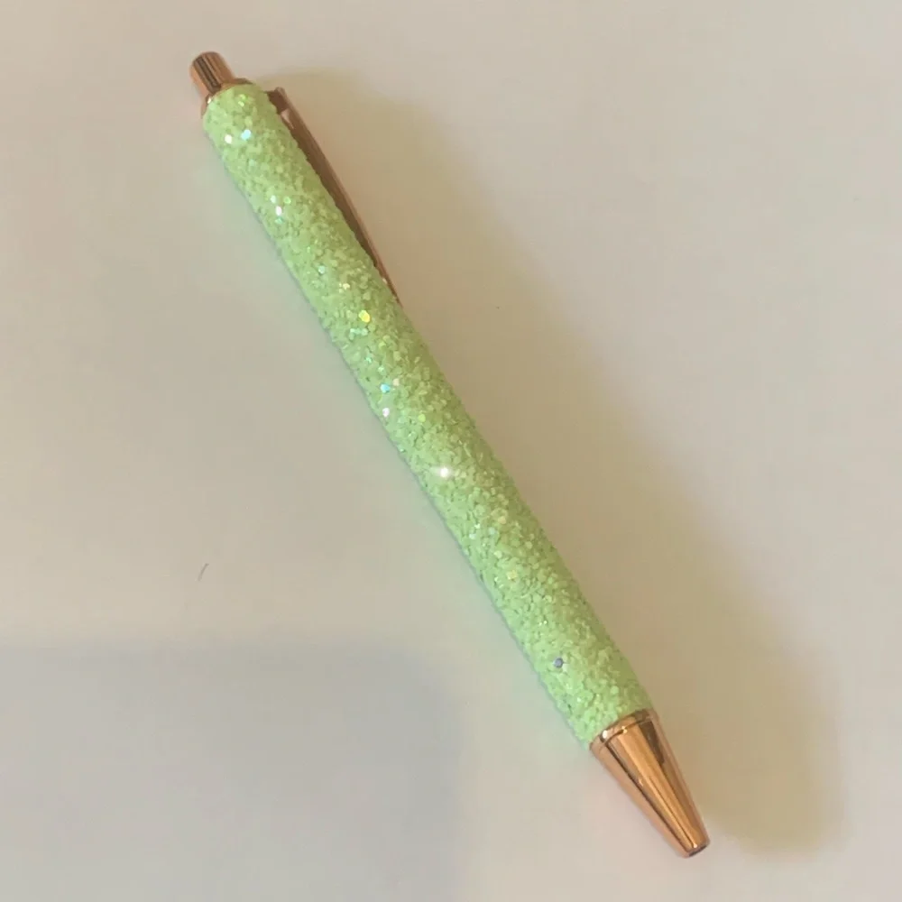 🍒🍒 (Bundle Only) Sparkly Green Refillable Metal Pen